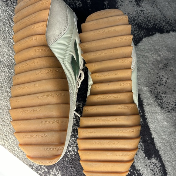 New Balance RC30 Mesh Trainer UK Size 8 US 10 - Picture 5 of 6